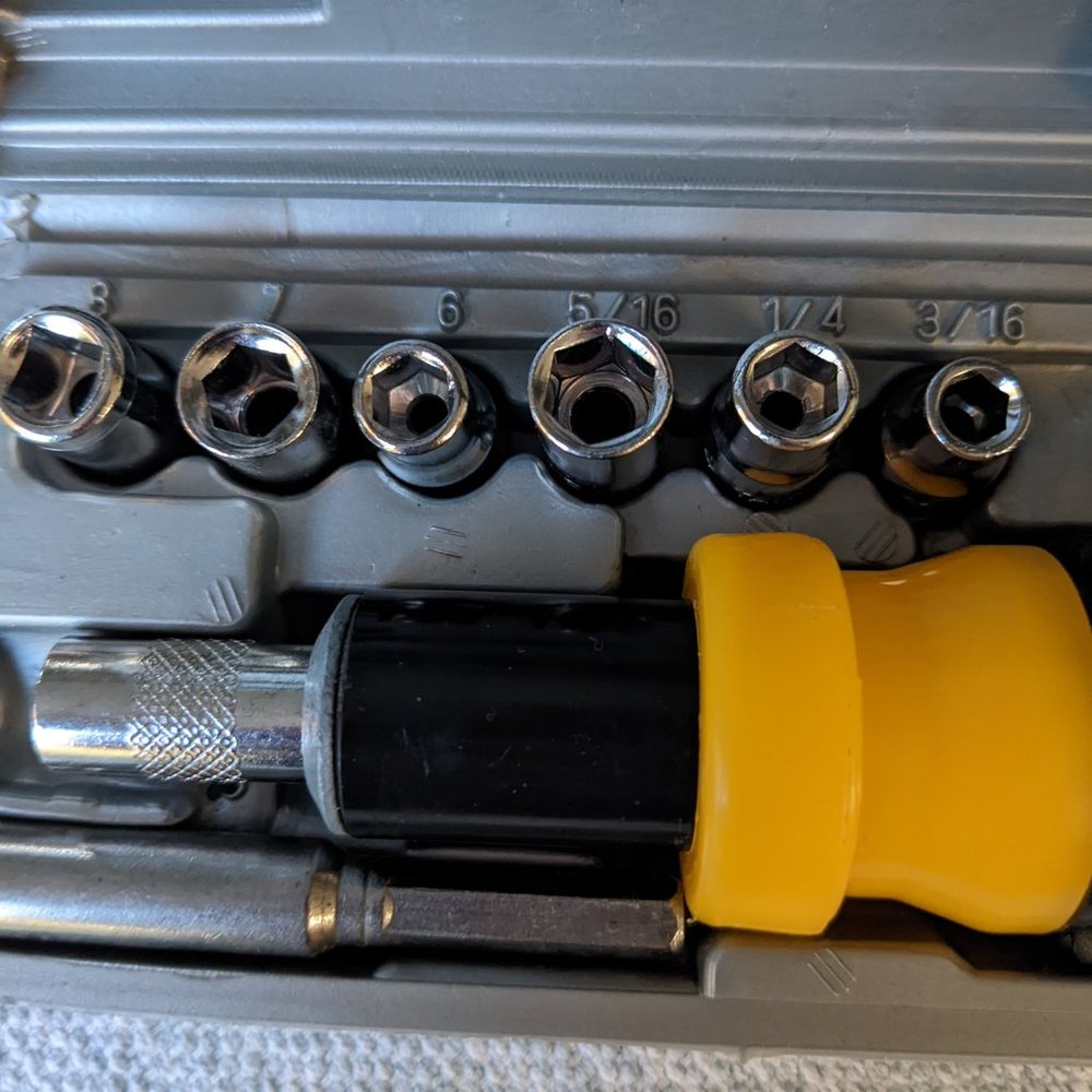 Screwdriver-Socket Set - Picture 2 of 5